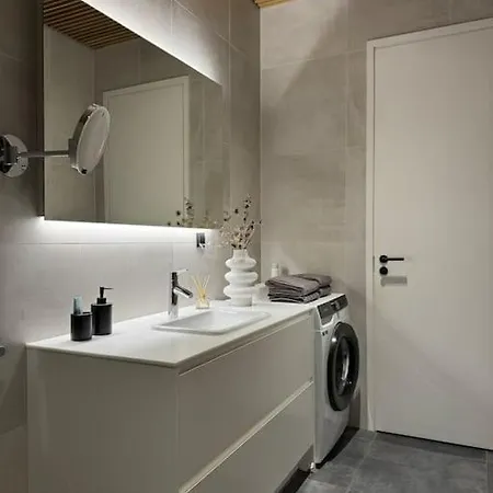 Апартаменти Luxury Loft In